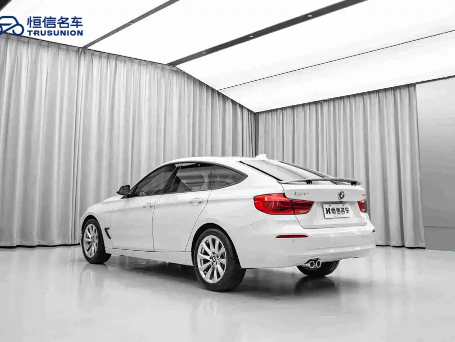 BMW 3 Series GT — миниатюра 7