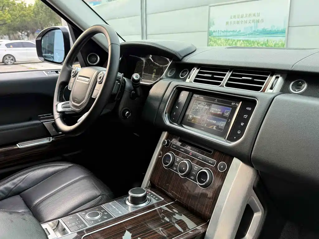 Land Rover Range Rover 2015 3.0 TDV6 Vogue