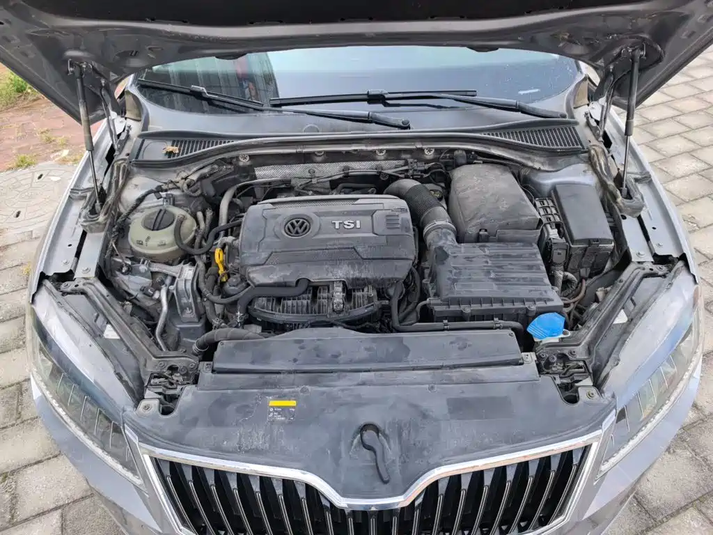 Skoda Superb — миниатюра 11
