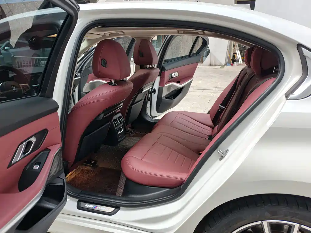 BMW 3 Series — миниатюра 10