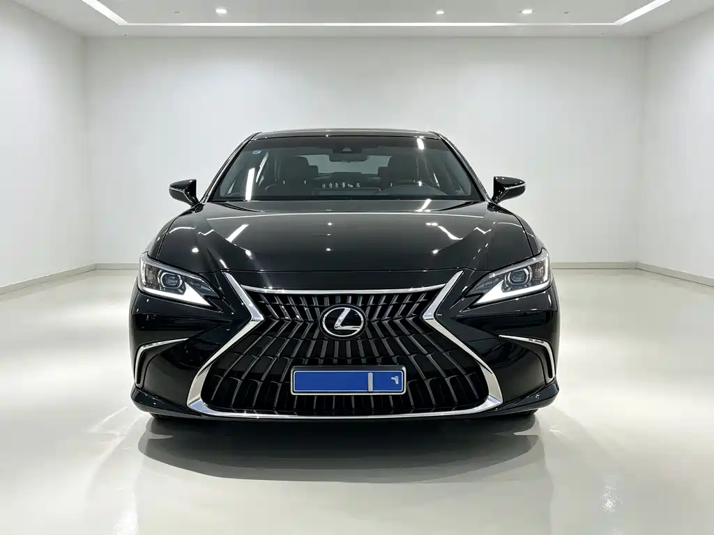 Lexus ES — миниатюра 2