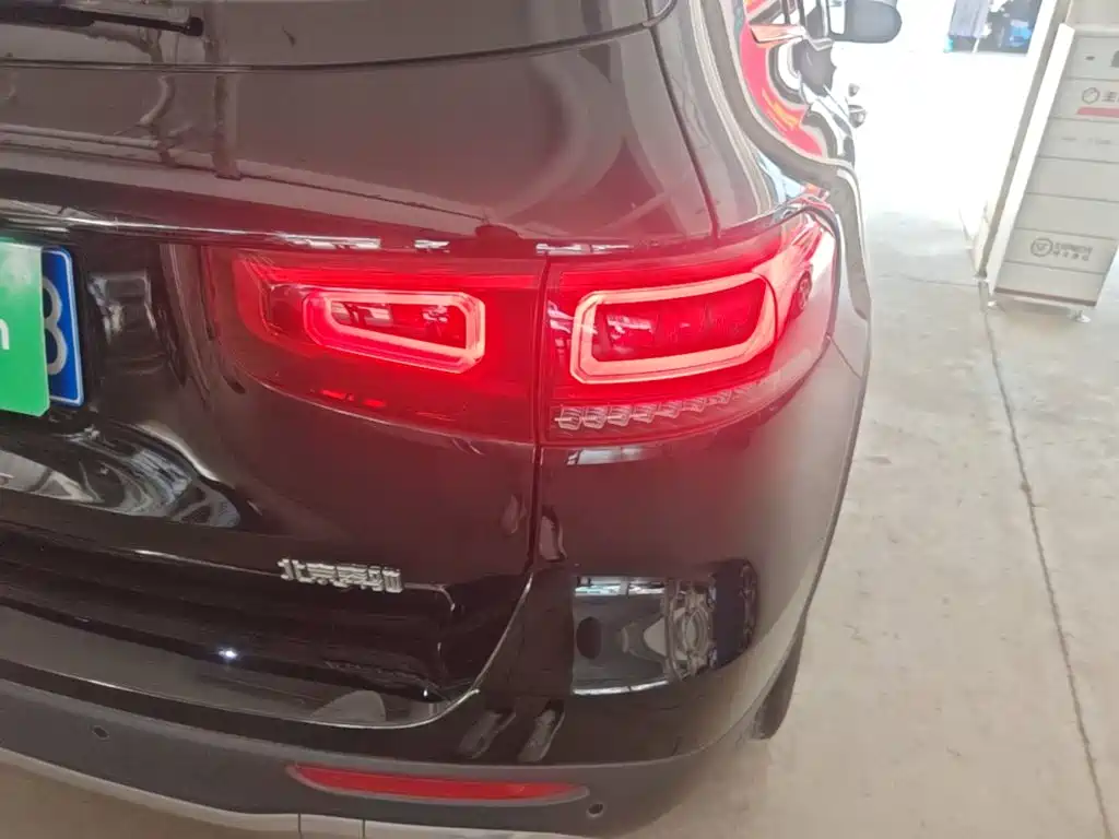 Mercedes-Benz GLB — миниатюра 8