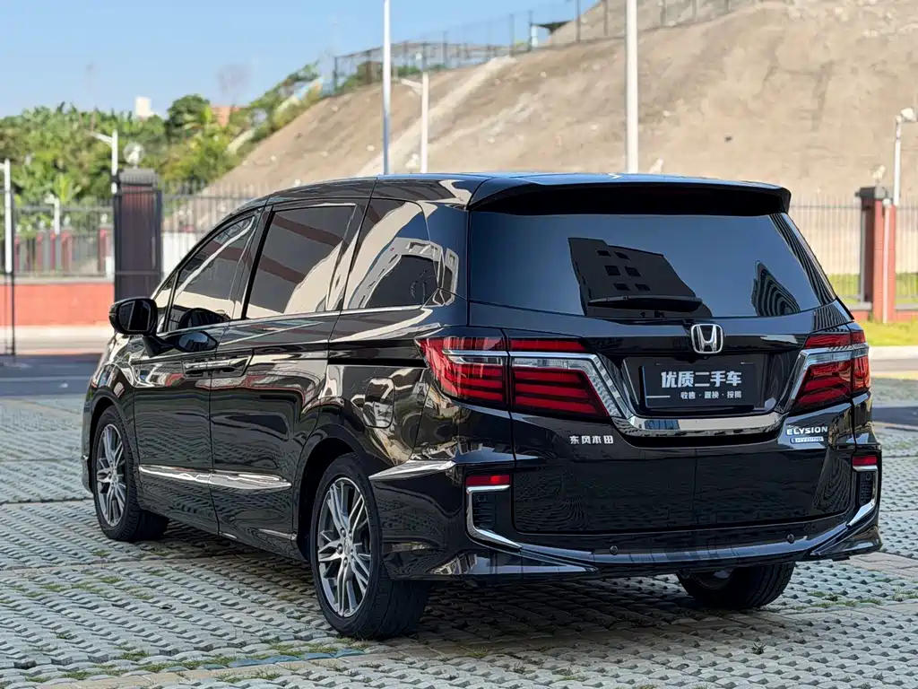 Honda Elysion — миниатюра 9