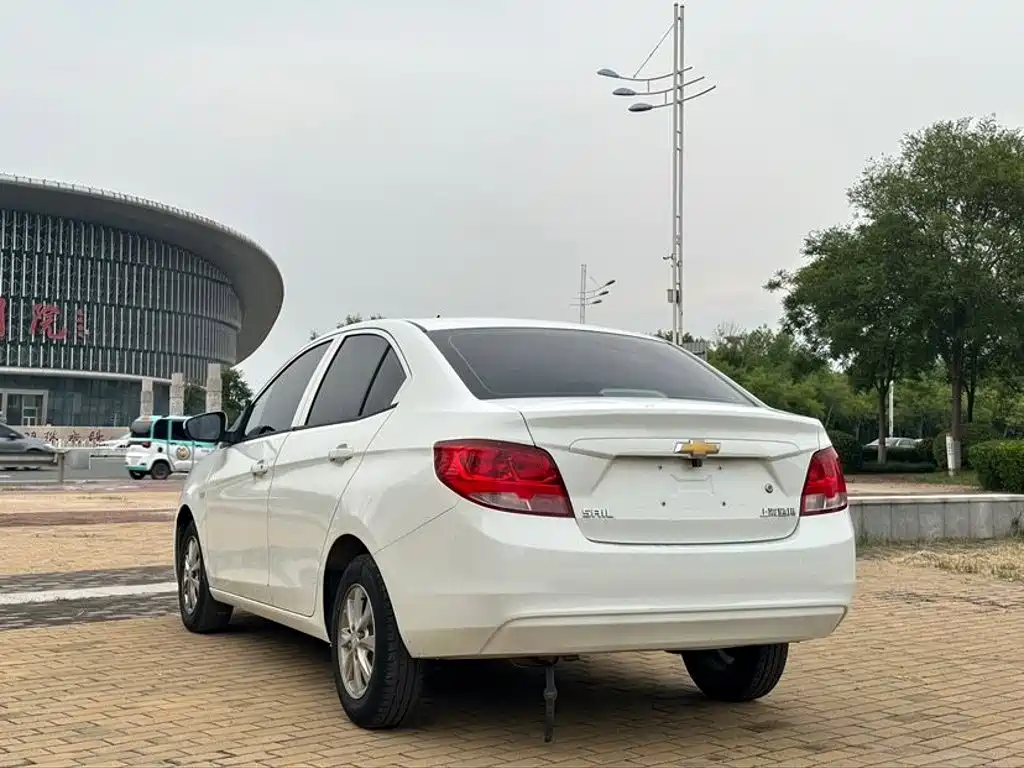 Chevrolet Sail 2015 3 1.5L MT