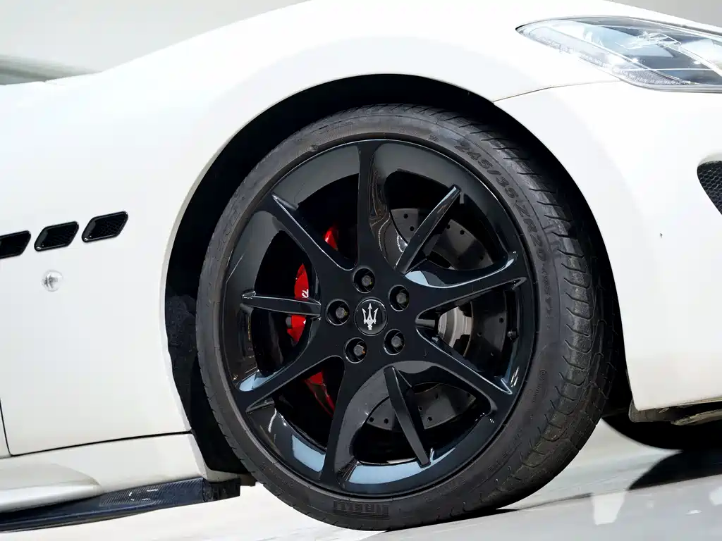 Maserati GranTurismo 2013 4.7L Sport Automatic