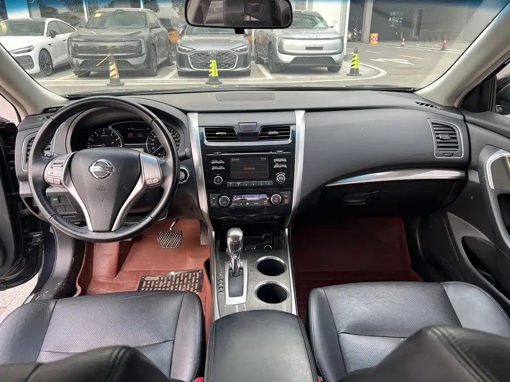Nissan Teana — миниатюра 7