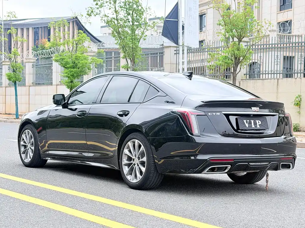 Cadillac CT5 — миниатюра 5