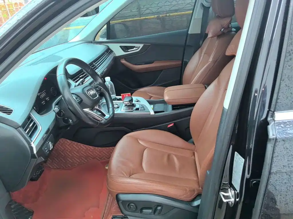 Audi Q7 — миниатюра 11