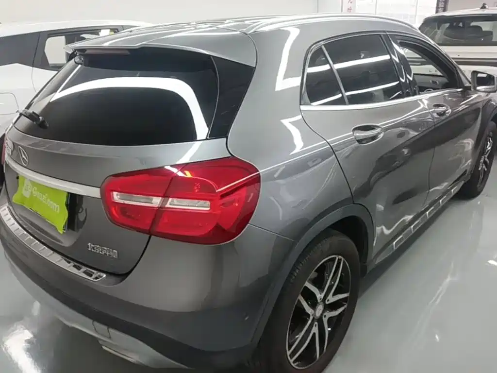 Mercedes-Benz GLA — миниатюра 7