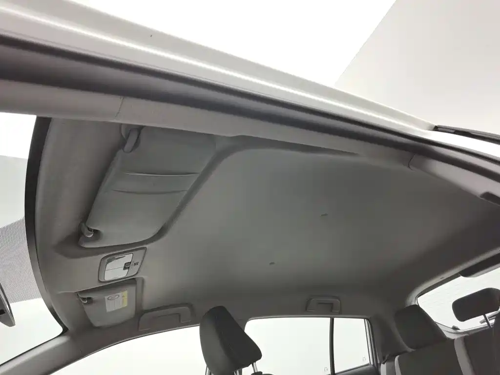 Toyota Yaris L — миниатюра 14