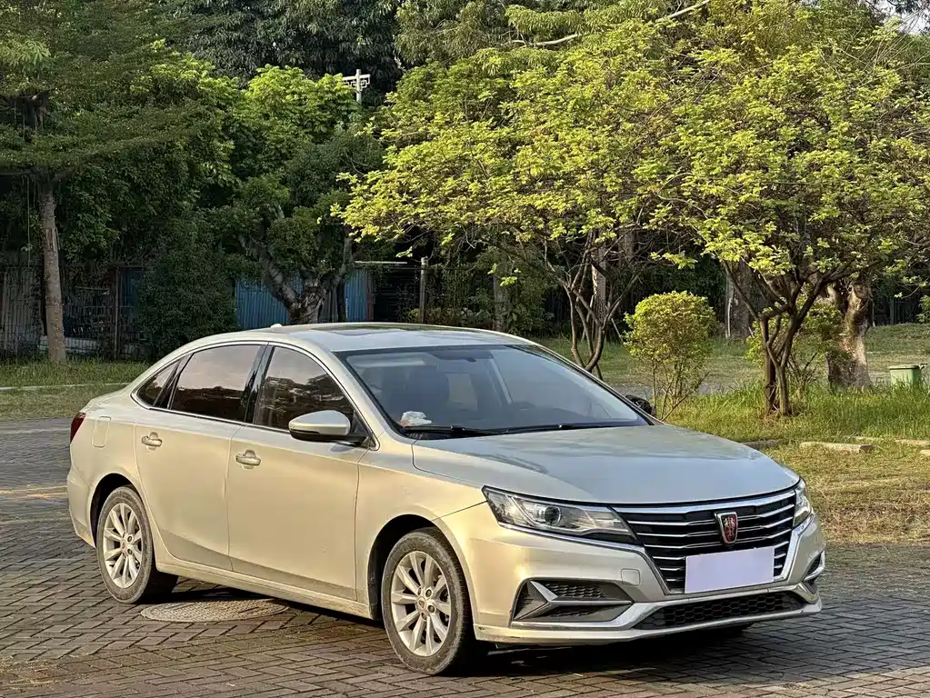 Roewe i6 New Energy — миниатюра 3