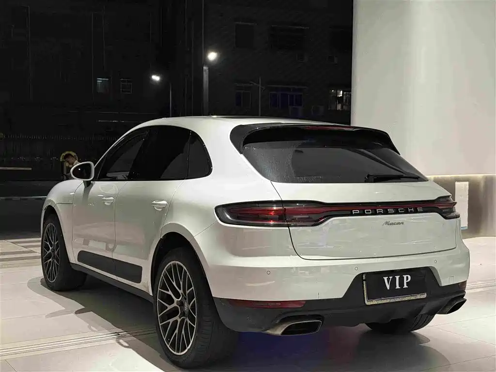 Porsche Macan — миниатюра 4