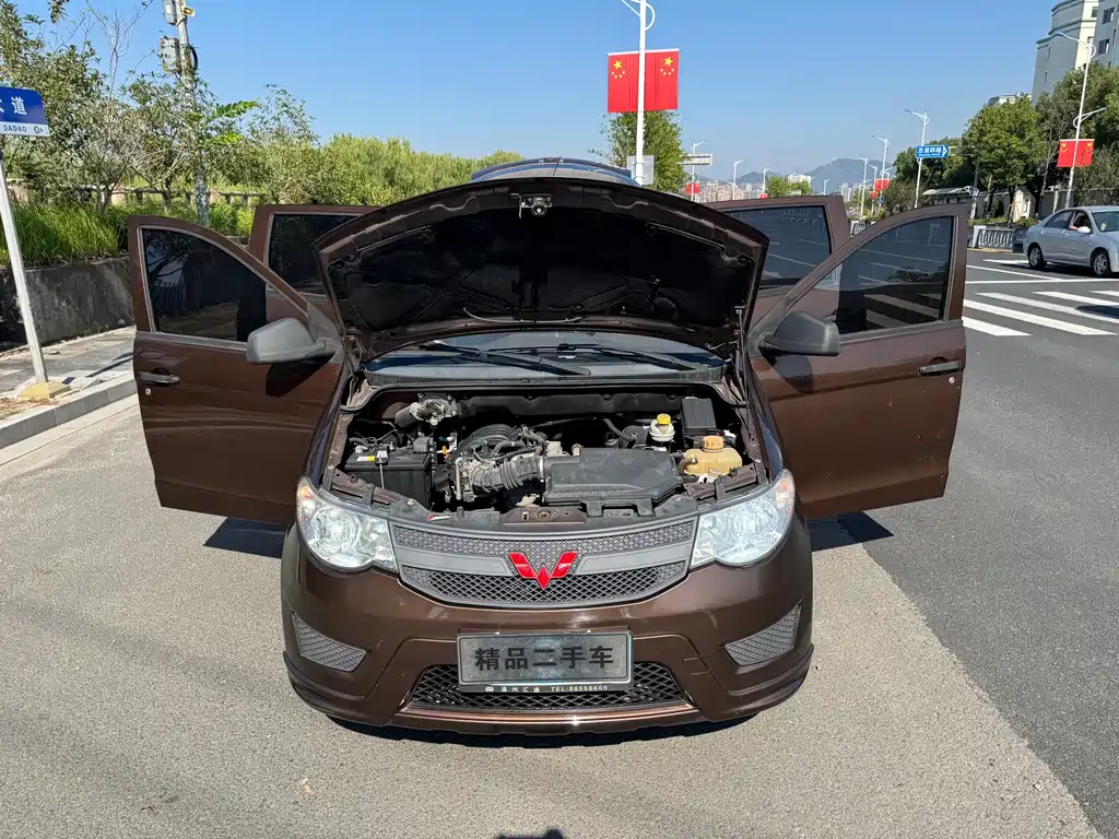 Wuling Hongguang — миниатюра 12