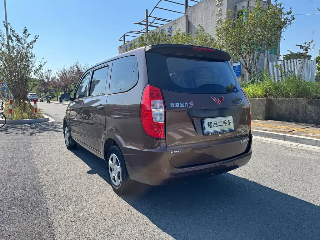 Wuling Hongguang — миниатюра 6