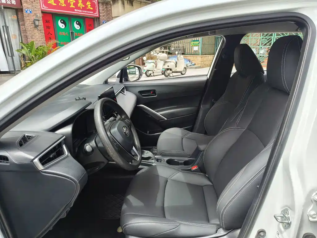 Toyota Frontlander 2023 2.0L CVT Elite