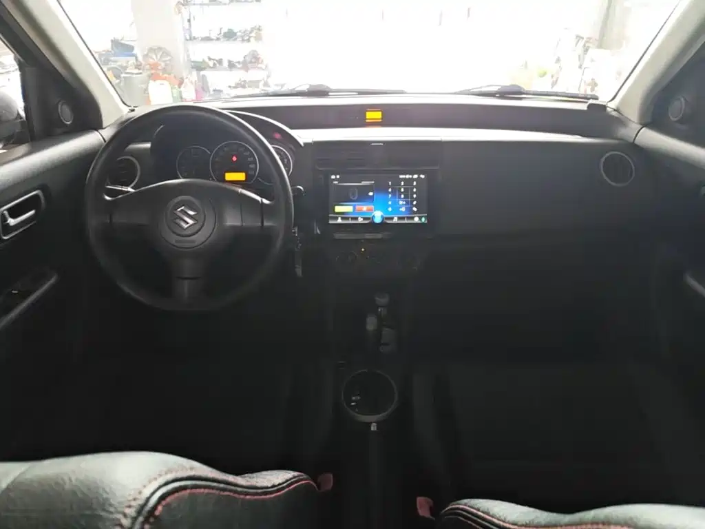 Suzuki Swift — миниатюра 10