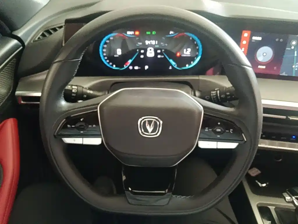 Changan CS35PLUS — миниатюра 11