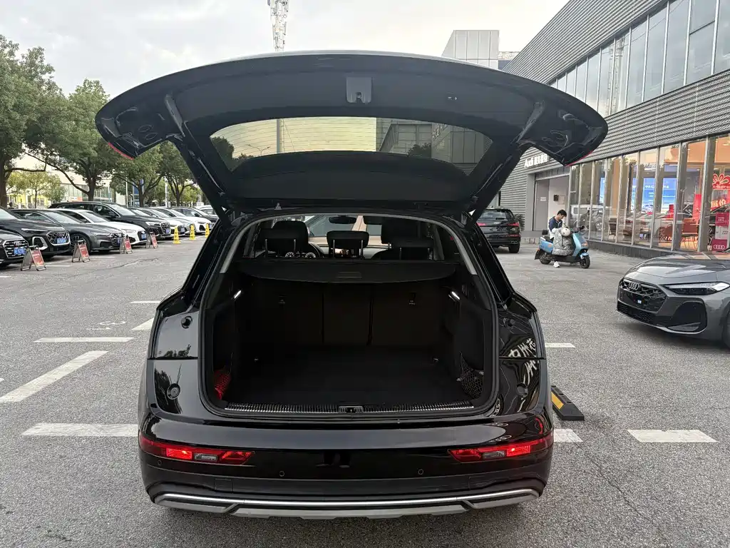 Audi Q5L — миниатюра 19