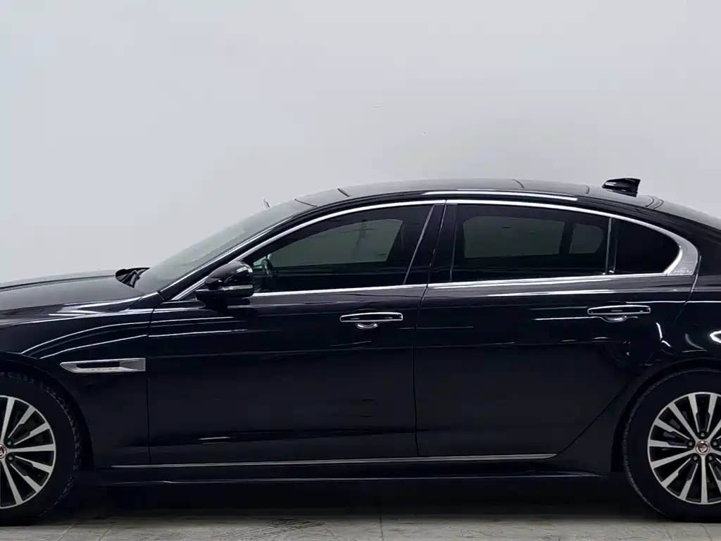 Jaguar XEL — миниатюра 7