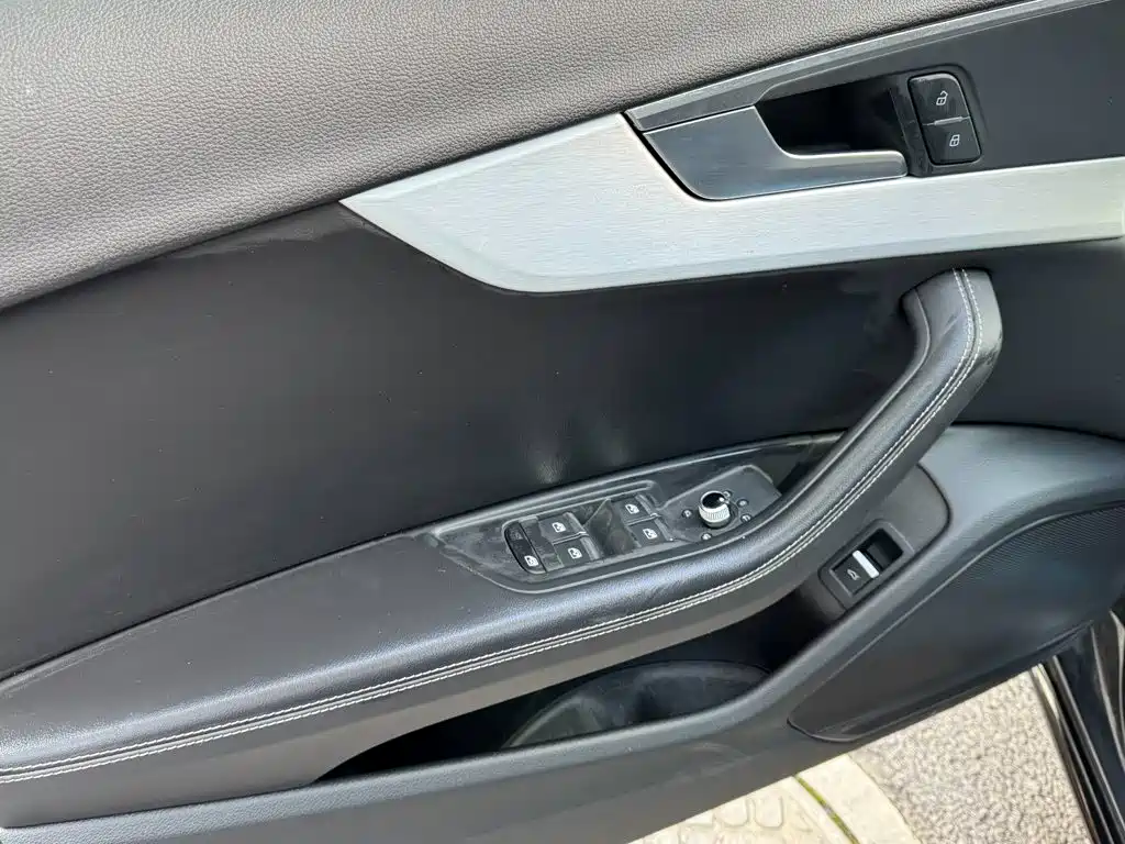 Audi A4L — миниатюра 11