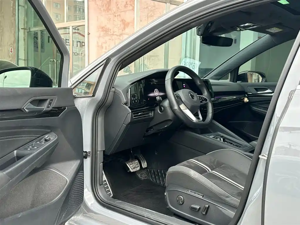 Volkswagen Golf 2023 280TSI DSG R-Line