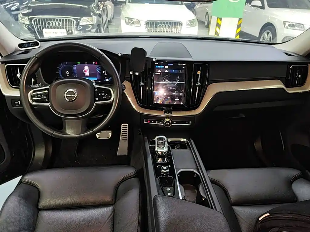 Volvo XC60 — миниатюра 10