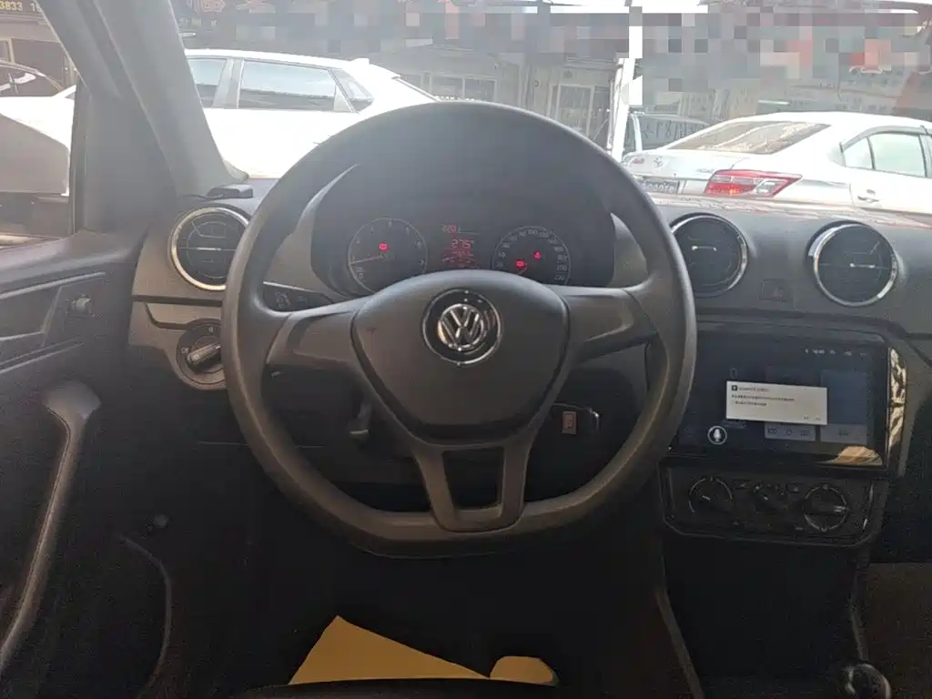 Volkswagen Jetta — миниатюра 11