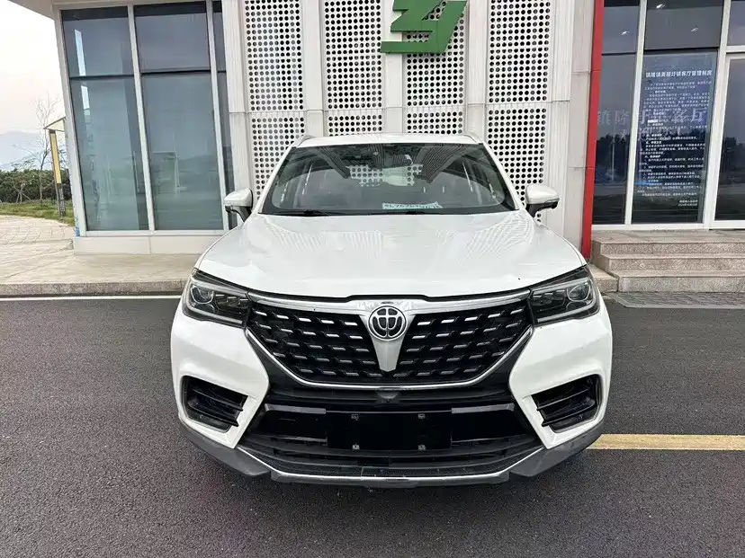 Zhonghua V7 — миниатюра 2