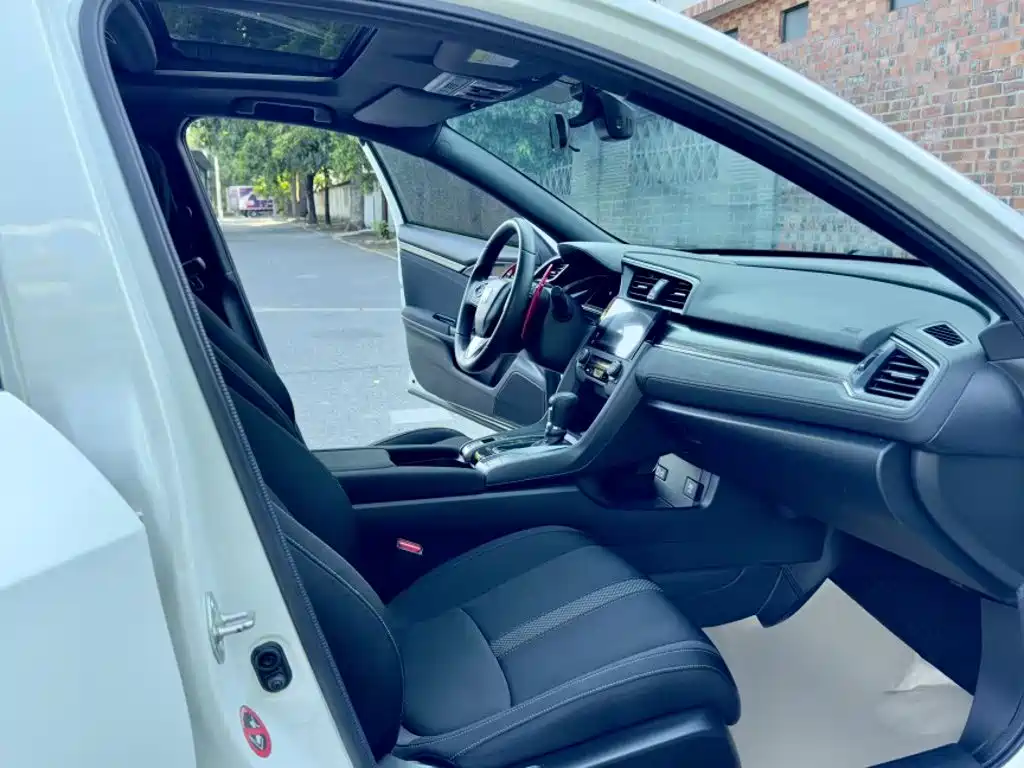 Honda Civic — миниатюра 16