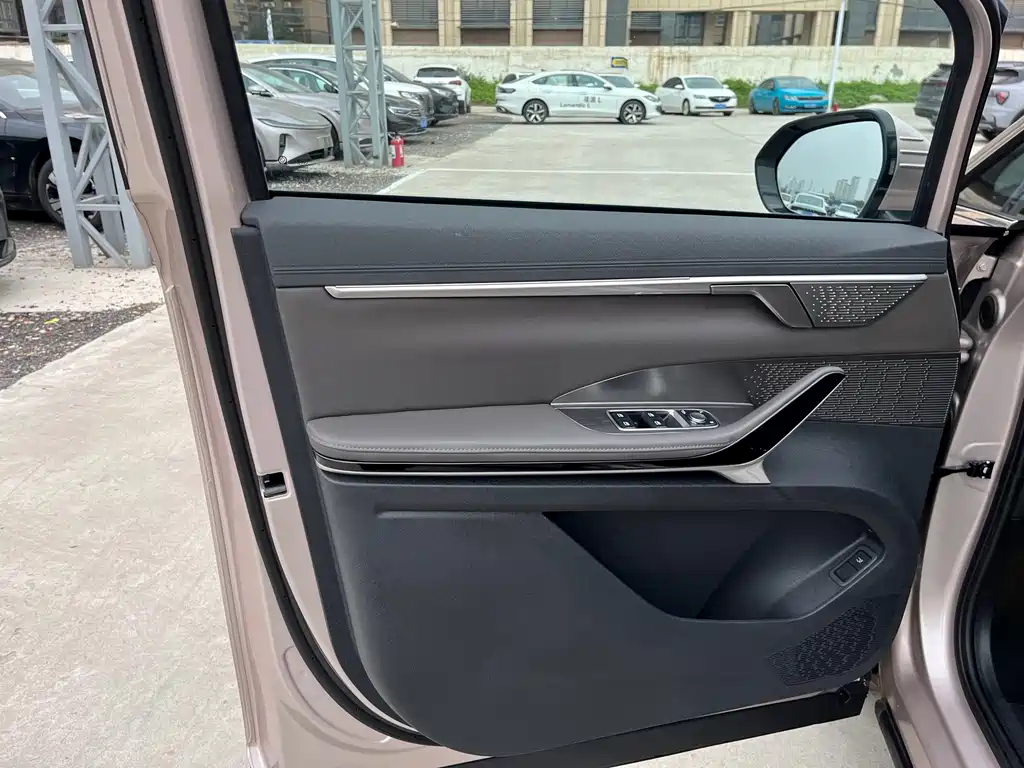 MAXUS G70 — миниатюра 18