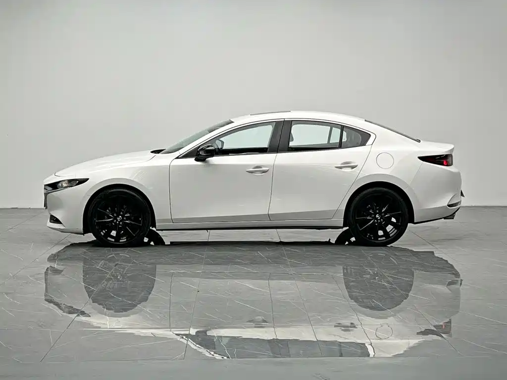 Mazda 3 Axela — миниатюра 3