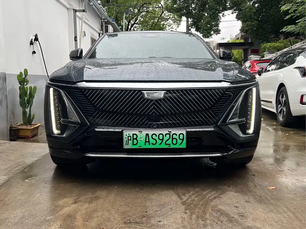 Cadillac Lyriq — миниатюра 2