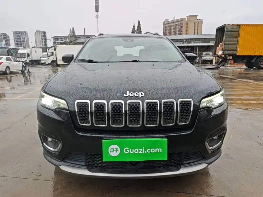 Jeep Cherokee — миниатюра 3