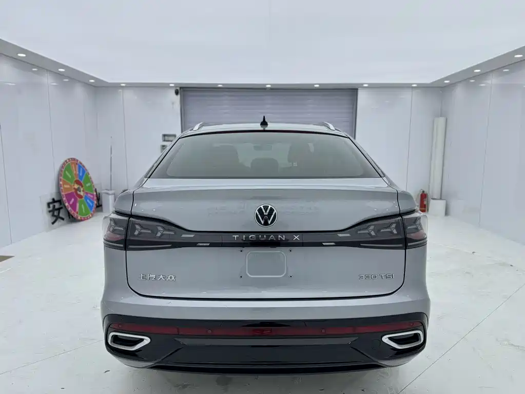 VOLKSWAGEN TIGUAN X