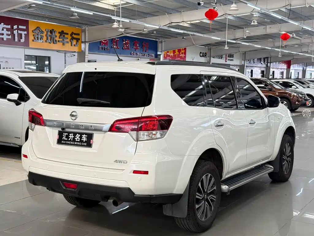 Nissan Terra — миниатюра 15