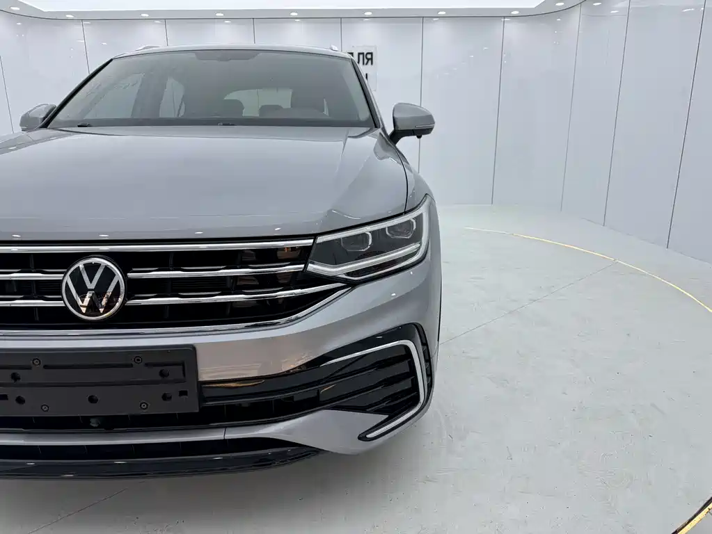 VOLKSWAGEN TIGUAN X