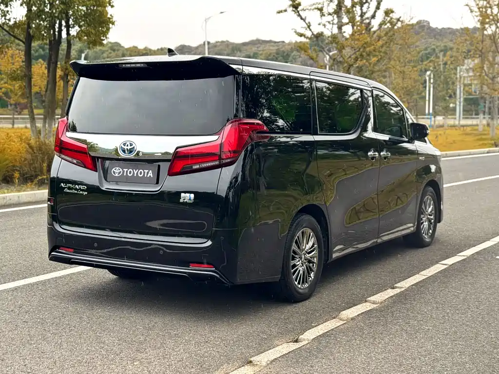 Toyota Alphard 2020 2.5L Luxury
