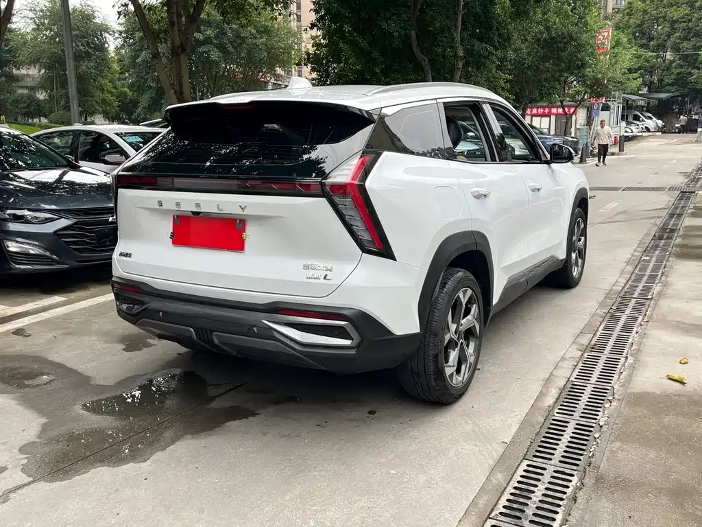 Geely Boyue L — миниатюра 6