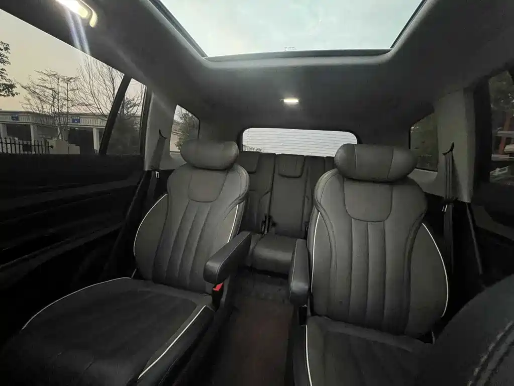 Ford Equator — миниатюра 6