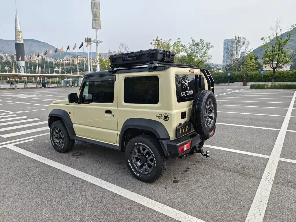 Suzuki Jimny — миниатюра 6