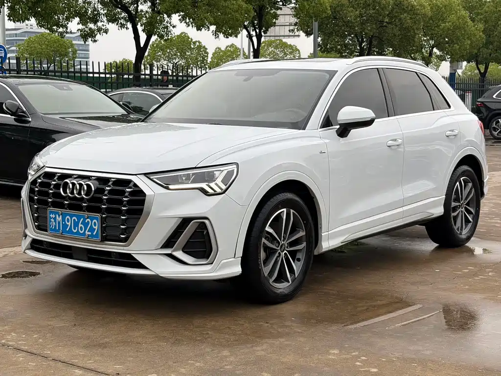 Audi Q3 2022 35 TFSI