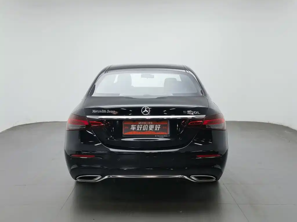 Mercedes-Benz E-Class — миниатюра 4