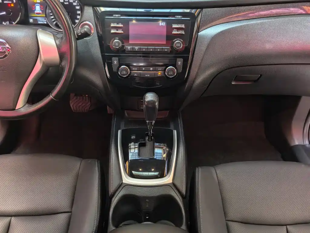 Nissan X-Trail — миниатюра 12