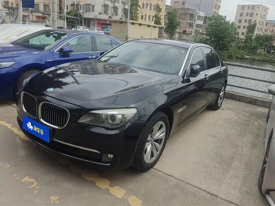BMW 7 Series 2011