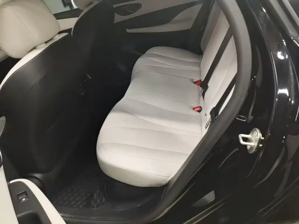 BYD Seal 05 DM-i — миниатюра 17