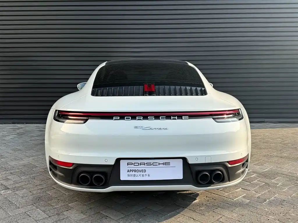 PORSCHE 911