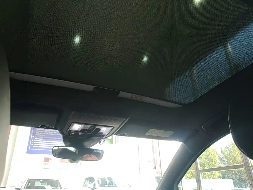 Volkswagen Golf — миниатюра 18