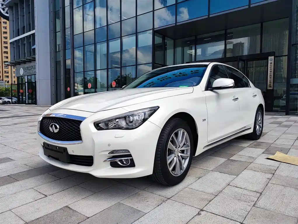 Infiniti Q50L 2018