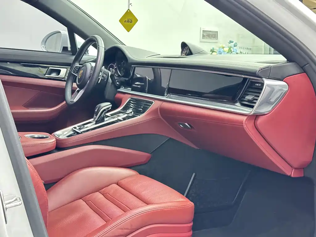 Porsche Panamera — миниатюра 13