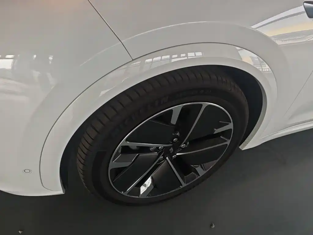 Li Auto Li L7 — миниатюра 23